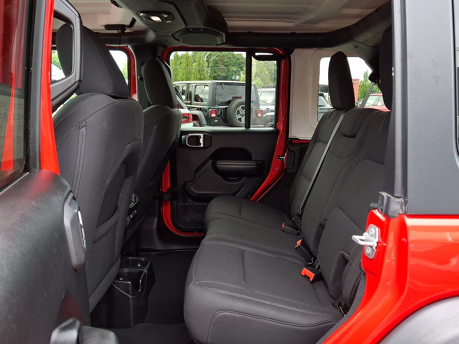 Used 2018 Jeep Wrangler Unlimited Sport S AWD/4WD image 11