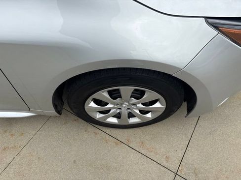 Used 2024 Toyota Corolla LE FWD image 10