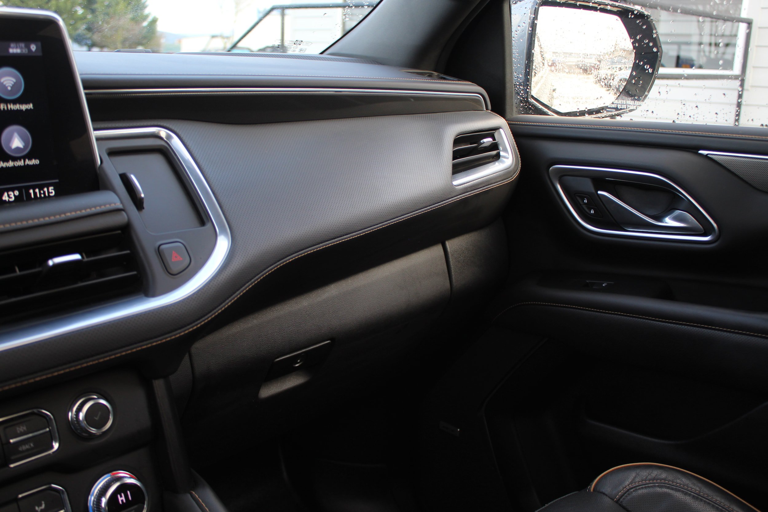Used 2021 GMC Yukon AT4 w/ Rear Media and Nav Package AWD/4WD image 40