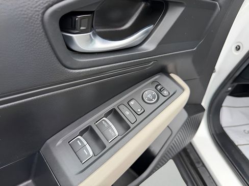 Used 2025 Honda Accord LX image 17