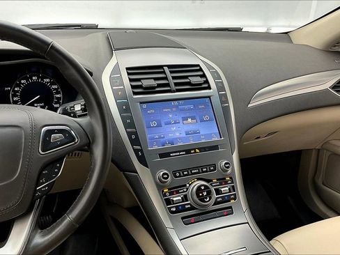 Used 2020 Lincoln MKZ w/ Convenience Package FWD image 6