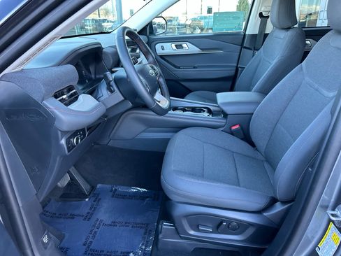 Certified 2025 Ford Explorer Active image 27