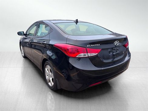 Used 2013 Hyundai Elantra GLS w/ Preferred Pkg image 4