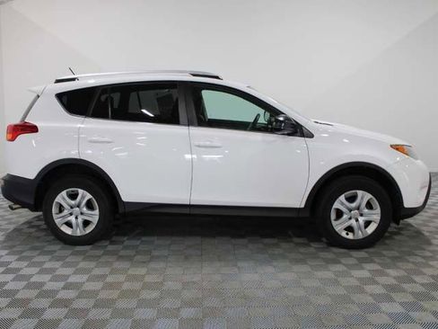 Used 2015 Toyota RAV4 LE AWD/4WD image 7