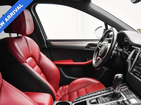 Used 2017 Porsche Macan GTS image 48
