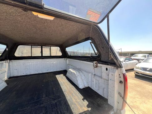 Used 2002 Chevrolet Silverado 2500 LS w/ Electrical Convenience Pkg image 16