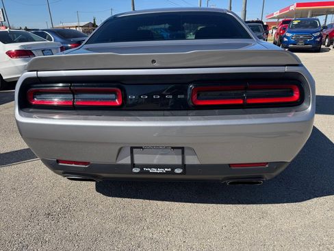 Used 2016 Dodge Challenger R/T w/ Cold Weather Group RWD image 7