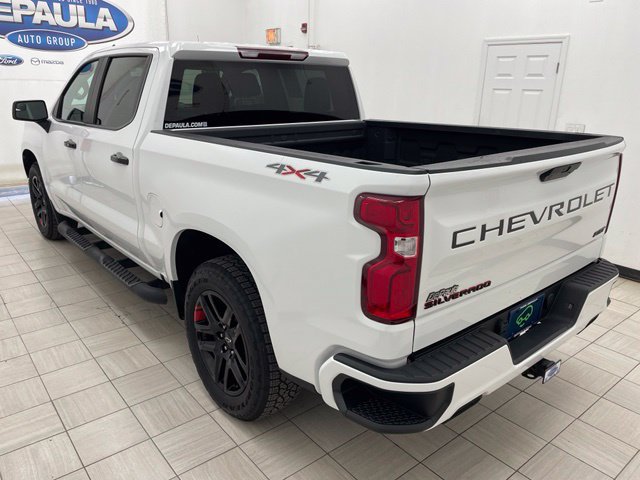 Certified 2022 Chevrolet Silverado 1500 RST w/ Redline Edition AWD/4WD image 19