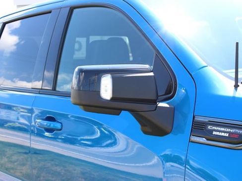 Used 2024 GMC Sierra 1500 AT4 w/ Technology Package AWD/4WD image 2