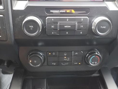 Used 2019 Ford F150 XL w/ Equipment Group 101A Mid AWD/4WD image 15