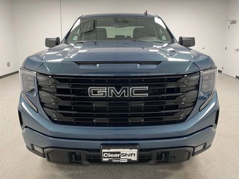 Used 2024 GMC Sierra 1500 Elevation w/ LPO, Elevation Black Package AWD/4WD image 3