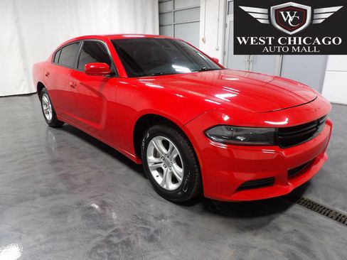 Used 2022 Dodge Charger SXT RWD image 1