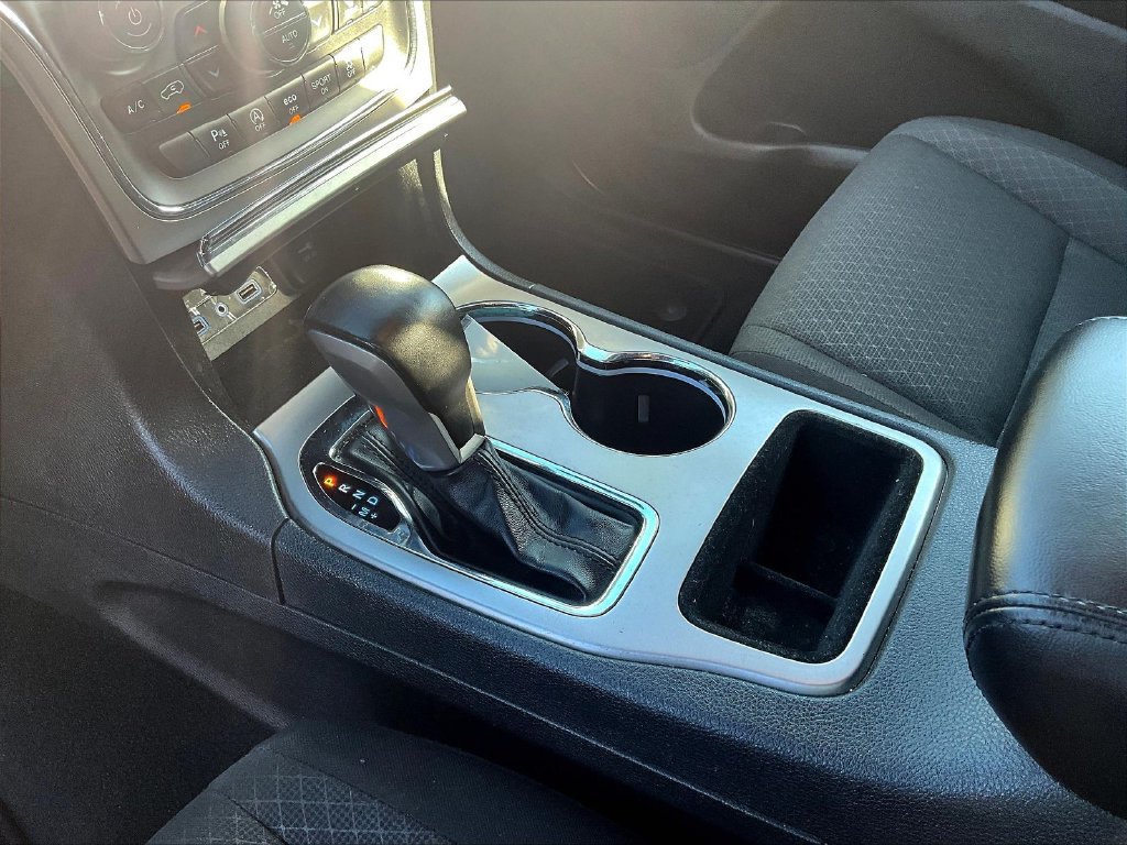 Used 2021 Jeep Grand Cherokee Laredo AWD/4WD image 20