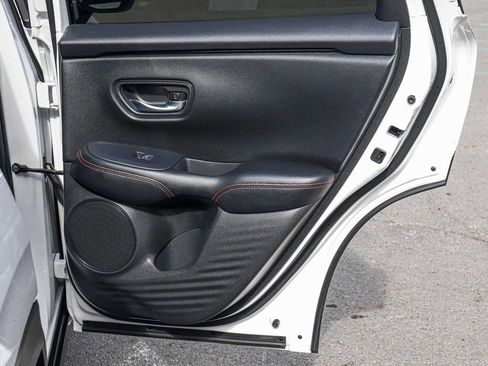 Used 2025 Honda HR-V Sport image 15