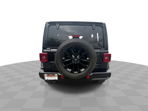 Used 2021 Jeep Wrangler Unlimited Sahara image 7