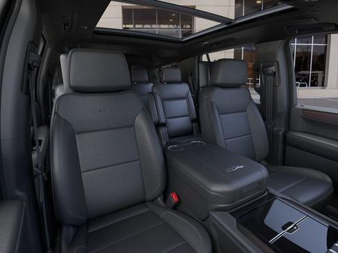 New 2026 GMC Yukon Denali w/ Denali Reserve Package AWD/4WD image 16