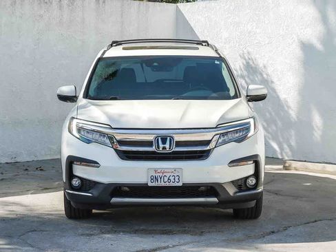 Used 2019 Honda Pilot Touring image 2