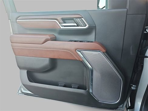 Certified 2024 GMC Sierra 3500 Denali Ultimate image 26