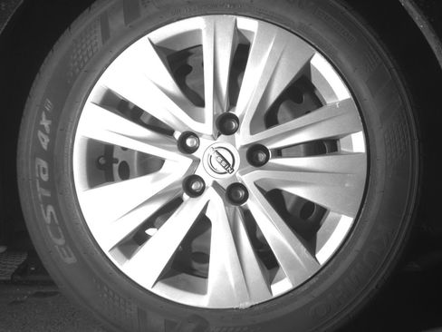 Used 2025 Nissan Sentra S FWD image 13