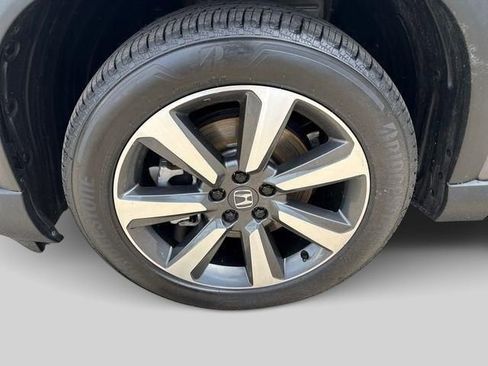 Certified 2023 Honda Pilot Touring image 5