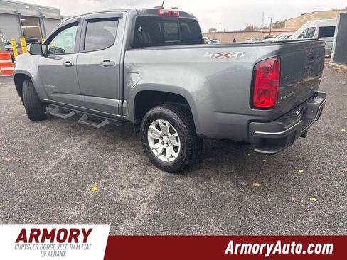 Used 2022 Chevrolet Colorado LT w/ LT Convenience Package image 6