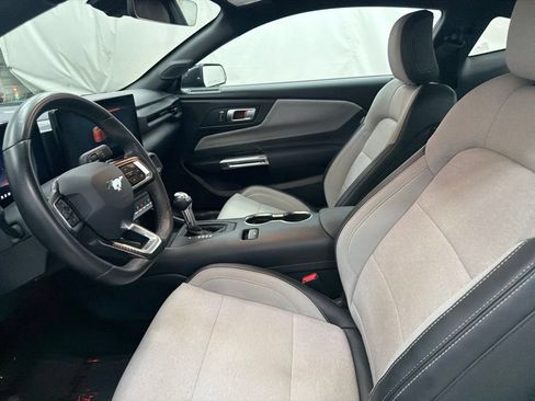 Used 2024 Ford Mustang GT RWD image 15