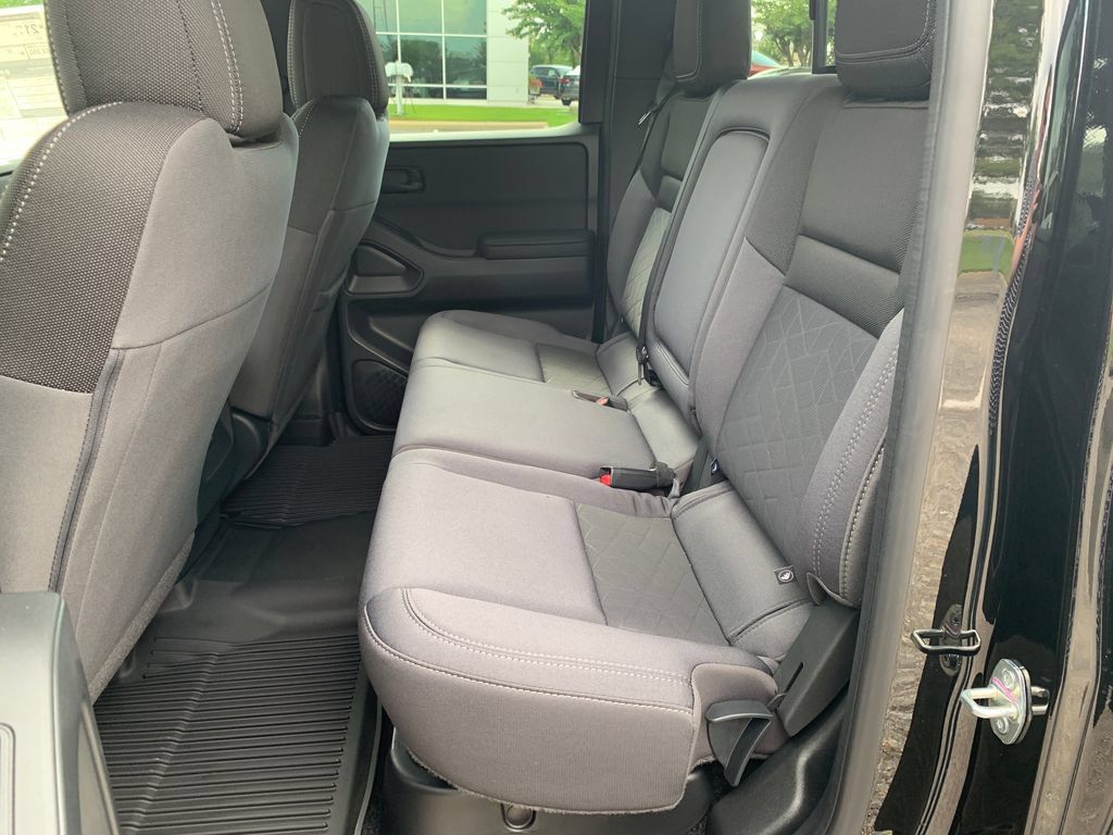 New 2026 Nissan Frontier SV w/ SV Convenience Package RWD image 7