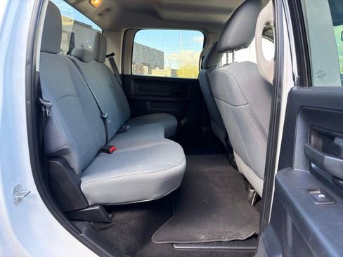 Used 2015 RAM 2500 Tradesman w/ Chrome Appearance Group image 12