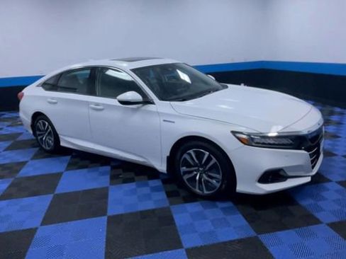 Certified 2022 Honda Accord EX-L image 2