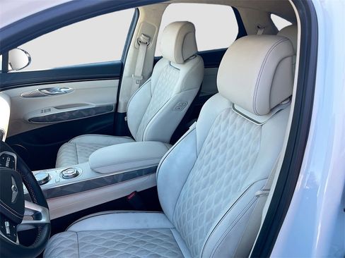 Used 2025 Genesis GV70 3.5T Sport w/ Sport Advanced Package image 22