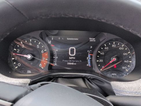 Used 2025 Jeep Compass Latitude w/ Sun & Sound Group AWD/4WD image 7
