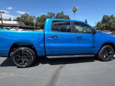 New 2026 RAM 1500 Express AWD/4WD image 3