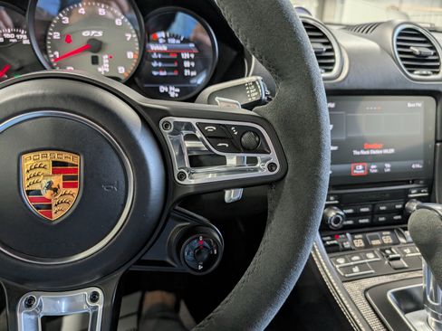 Used 2023 Porsche 718 Boxster GTS RWD image 19