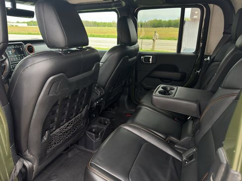 Used 2021 Jeep Gladiator Mojave w/ Dual Top Group AWD/4WD image 38