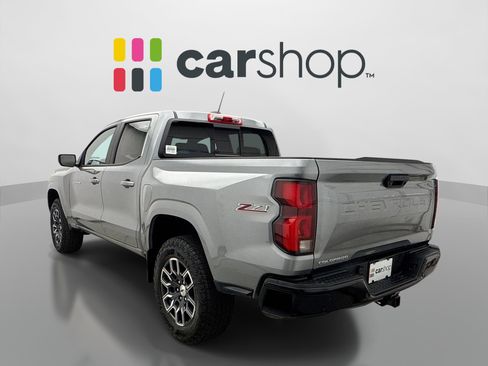 Used 2024 Chevrolet Colorado Z71 w/ Z71 Convenience Package 2 AWD/4WD image 3