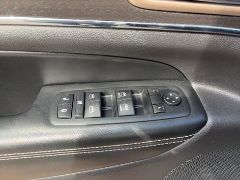 Used 2015 Jeep Grand Cherokee Limited image 14