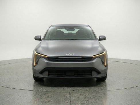 Used 2025 Kia K4 LXS image 2