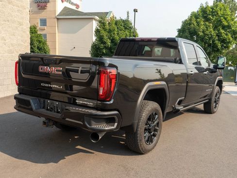 Used 2023 GMC Sierra 3500 Denali w/ Denali Black Diamond Edition AWD/4WD image 7