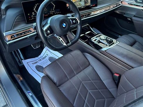 Used 2024 BMW 760i xDrive w/ Executive Package image 34