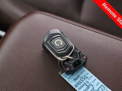 Used 2018 Toyota 4Runner Limited AWD/4WD image 5