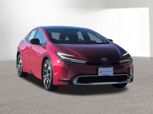 New 2026 Toyota Prius Plug-In Hybrid image 3