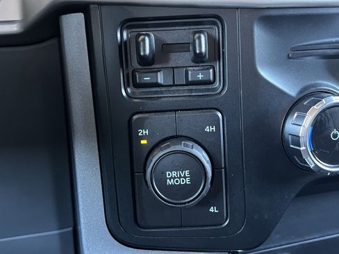 Used 2022 Ford F150 XLT w/ Equipment Group 302A High image 38