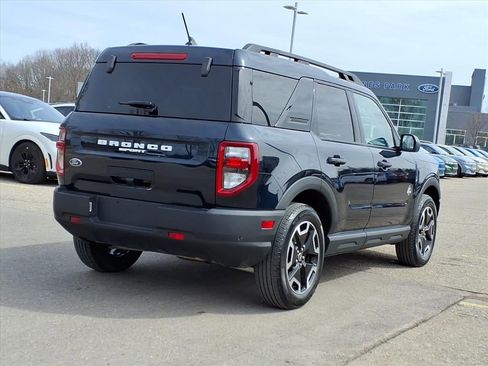 Used 2023 Ford Bronco Sport Outer Banks w/ Tech Package image 7