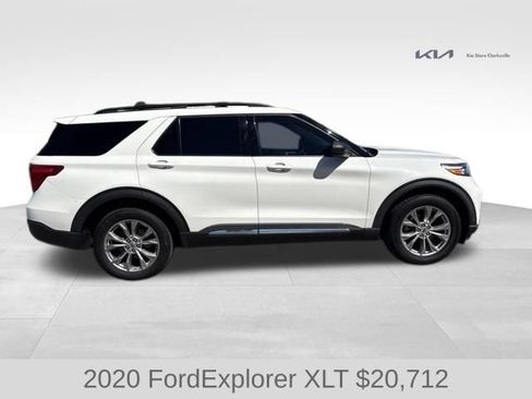 Used 2020 Ford Explorer XLT w/ Equipment Group 202A AWD/4WD image 9