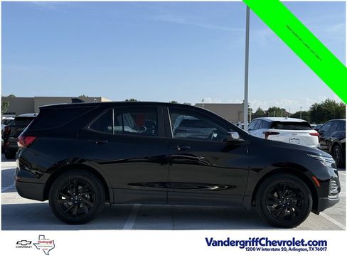 Used 2023 Chevrolet Equinox LS w/ Midnight Edition FWD image 3