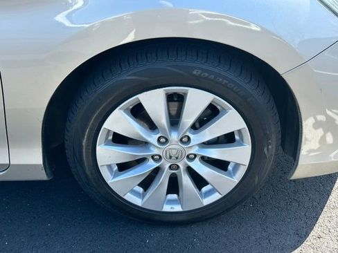 Used 2015 Honda Accord EX-L image 12