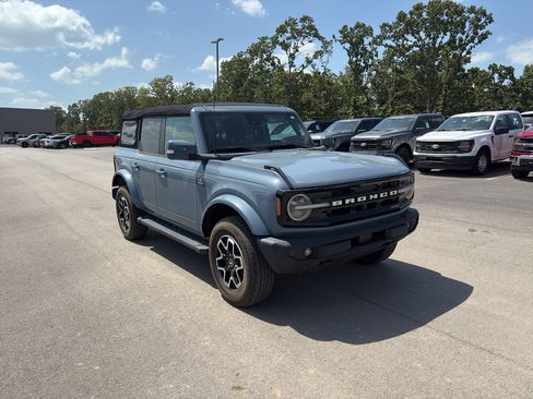 Used 2023 Ford Bronco Outer Banks AWD/4WD image 4