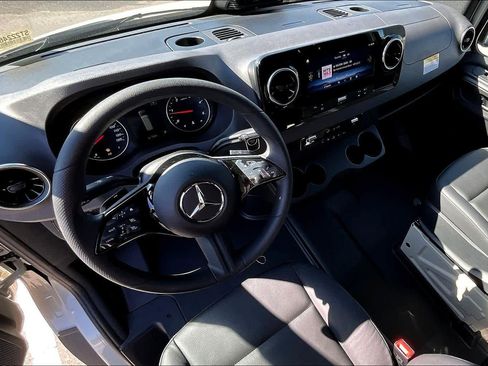 New 2025 Mercedes-Benz Sprinter 2500 image 5