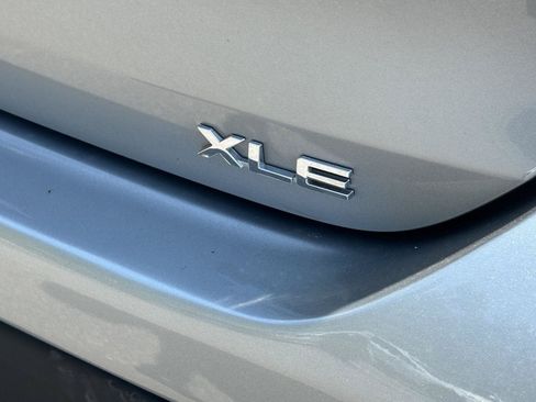 Certified 2025 Toyota Highlander XLE FWD image 10