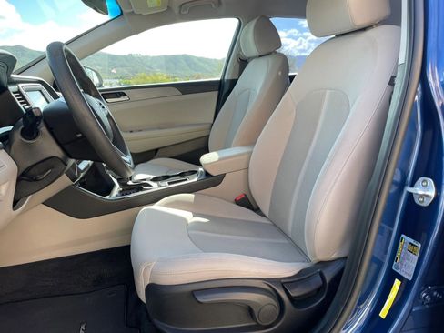 Used 2019 Hyundai Sonata SE w/ Cargo Package FWD image 15